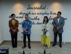 Menteri Komunikasi dan Digital Gandeng OJK Blokir Rekening Pengguna Judi Online